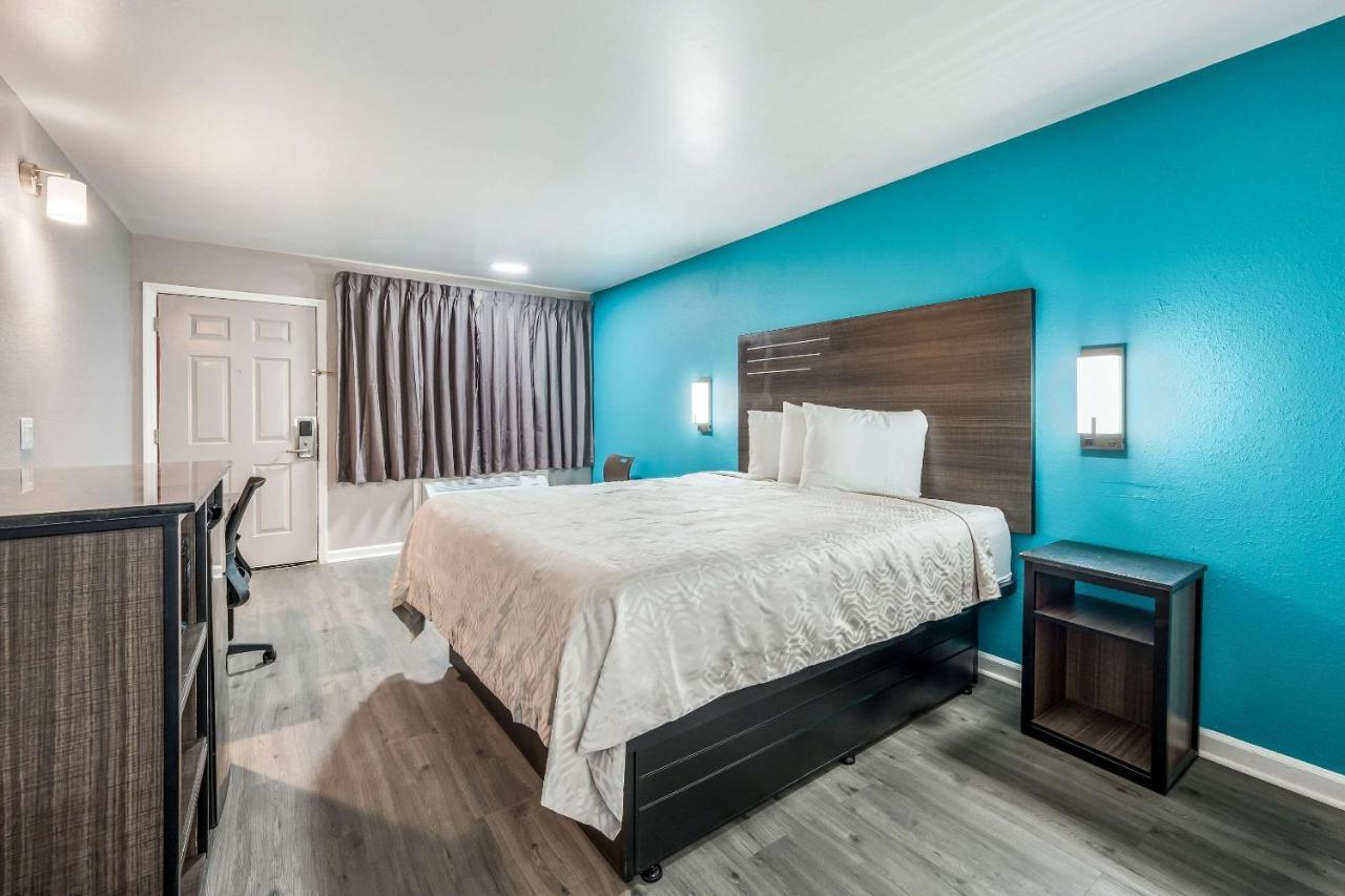 Econo Lodge Russellville Kültér fotó